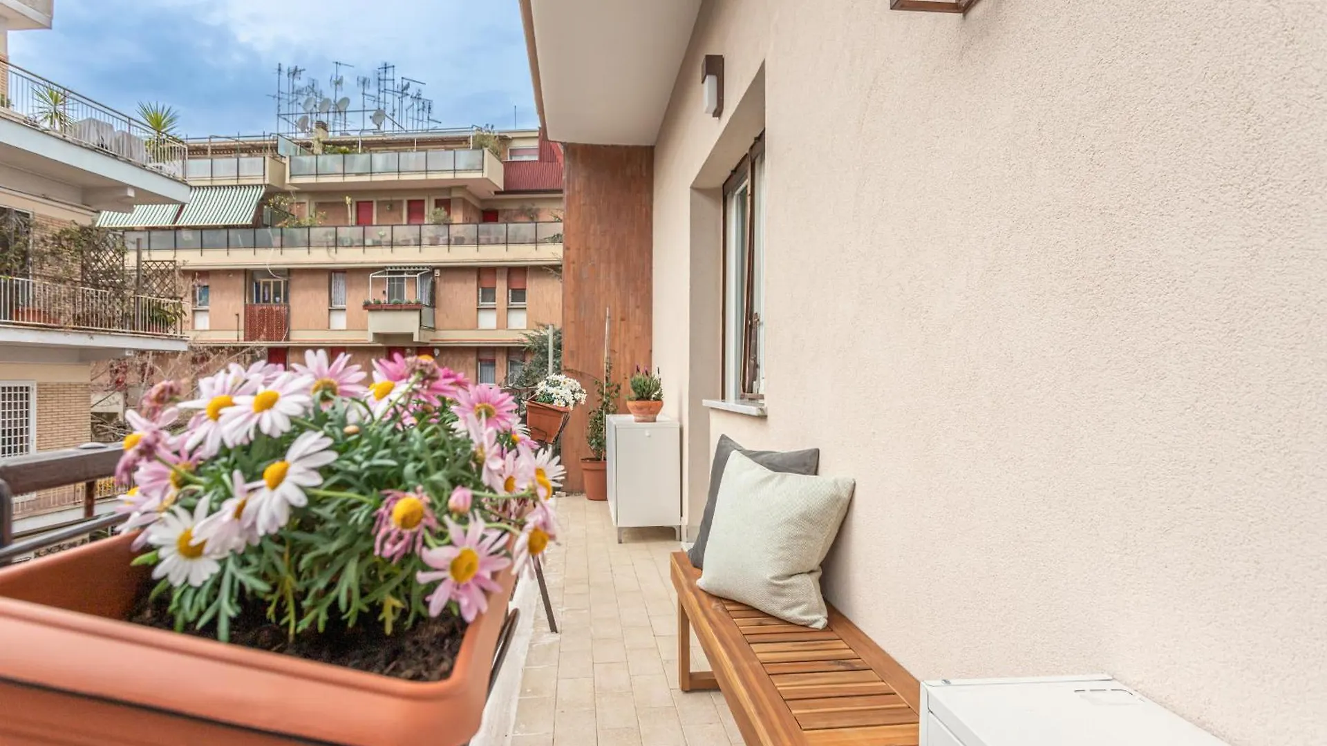 Cornelia Cozy&Elegance Flat Apartment Rome Italy